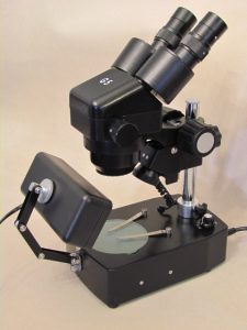 استریو میکروسکوپ جواهر شناسی