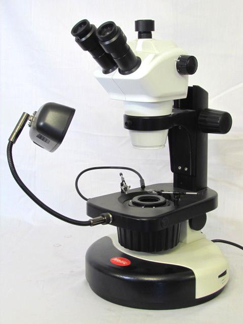 میکروسکوپ جواهرشناسی